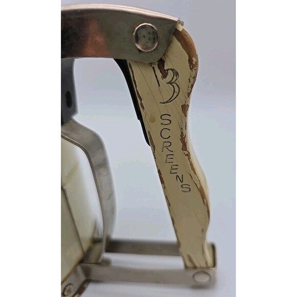 Androck Hand-i-Sift 3 Screen Flour Sifter Flowers Daisy Wood Handle Vtg - Works - Picture 11 of 12